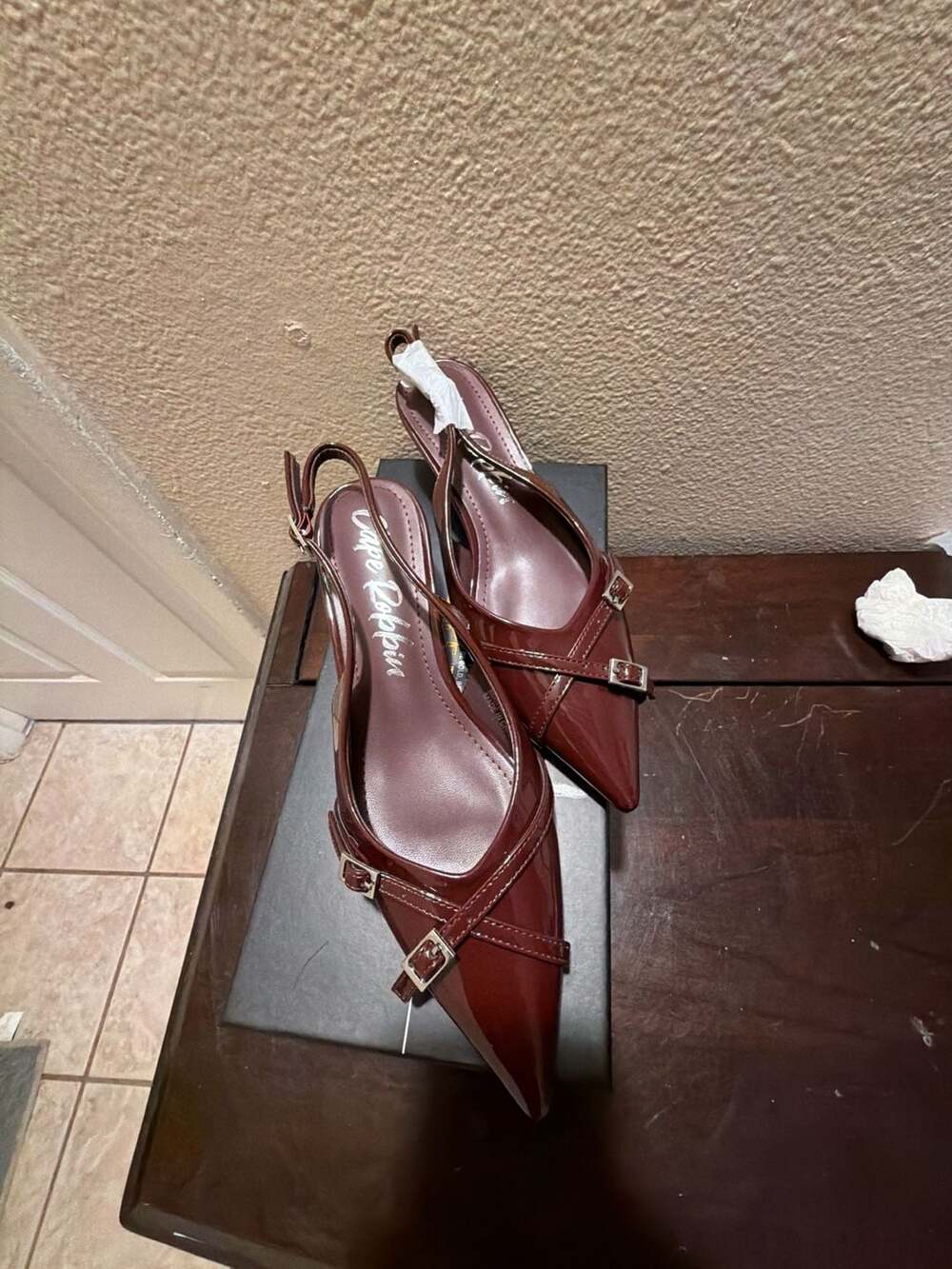Cape Robbin Women's Pointed Toe Buckle Slingback Kitten Heels Brown Size 6 - Picture 2 of 5